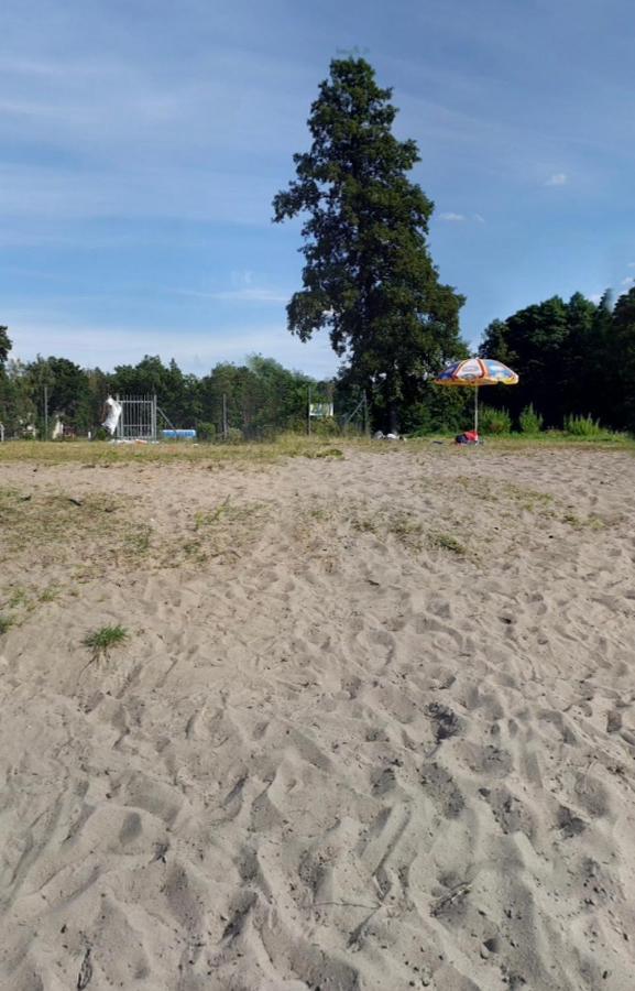 Domek Caloroczny U Zosi Ptaki エクステリア 写真